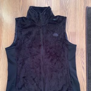 North face women’s vest
